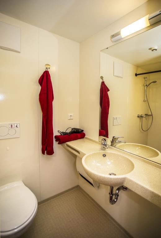 Boardinghouse Remchingen Baan Arun Apartman Kültér fotó