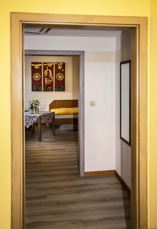 Boardinghouse Remchingen Baan Arun Apartman Kültér fotó