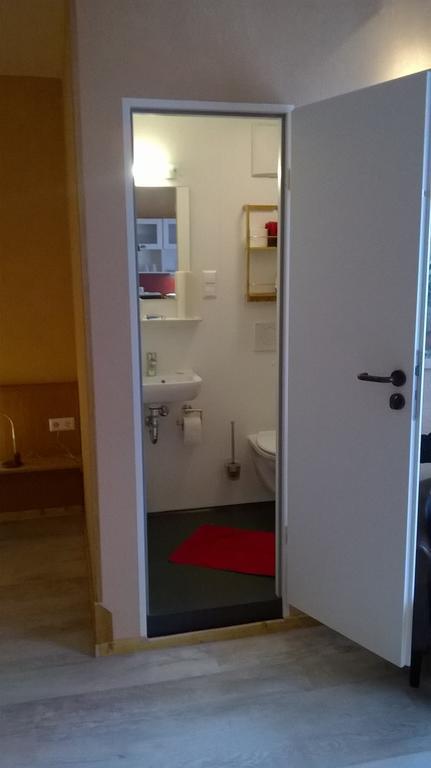Boardinghouse Remchingen Baan Arun Apartman Kültér fotó